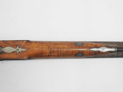 FRANCE. Percussion shotgun, walnut frame,...