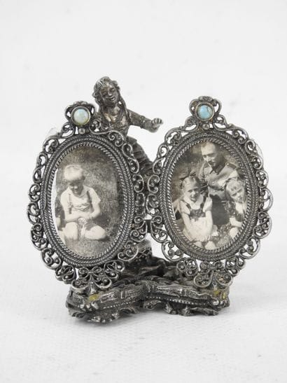 GERMANY. Double silver metal photo frame...