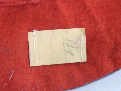 FRANCE. Lot de 3 bérets de conscrits en feutrine...