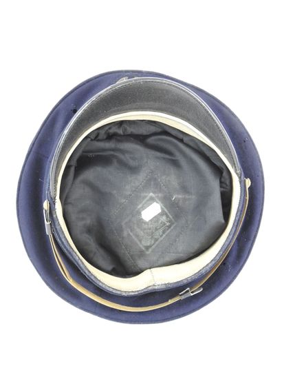 FRANCE. Cap of captain of frigate with embroidered...