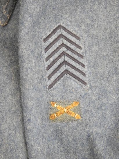 FRANCE. Second lieutenant machine gunner...