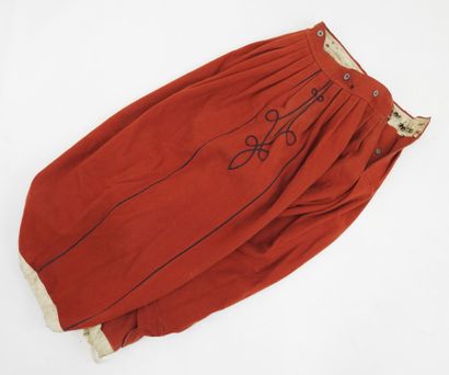 FRANCE. ZOUAVE uniform of the 1st regiment...