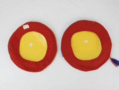 FRANCE. Suite of two berets of conscripts...