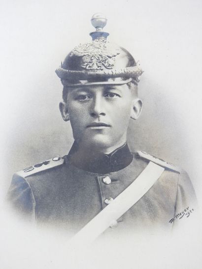 GERMANY. Portrait of an artilleryman of the...