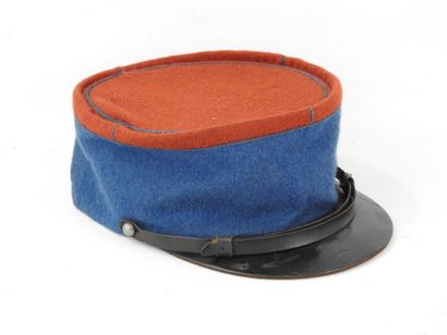 FRANCE. Light cavalry kepi model 1935, garance...