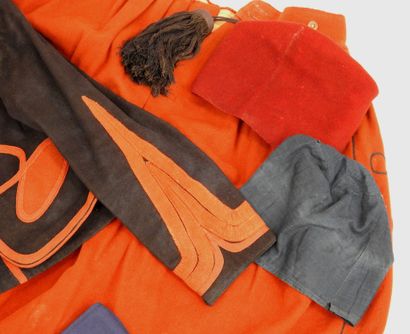 FRANCE. ZOUAVE uniform of the 1st regiment...