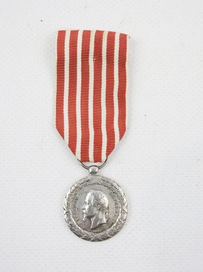 DECORATIONS. FRANCE. Medal of Italy in silver,...