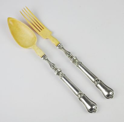 Salad service in silver. Gordian knot model....