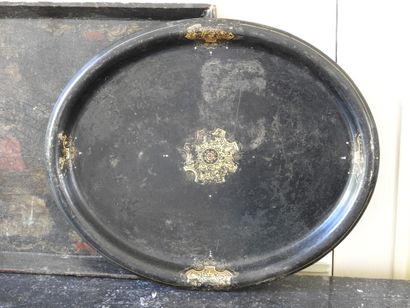 Meeting of three trays including a rectangular...