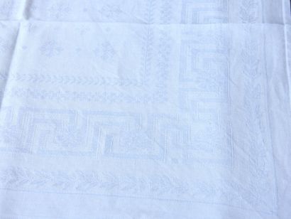 Twelve napkins chiffonized L.L. under crown...