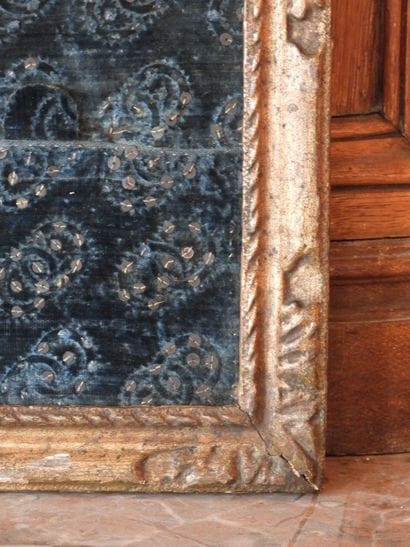 Carved and gilded wood frame of rectangular...
