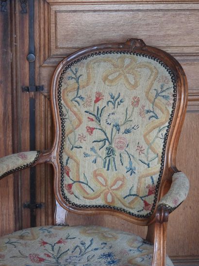 Suite of five armchairs cabriolets in natural...