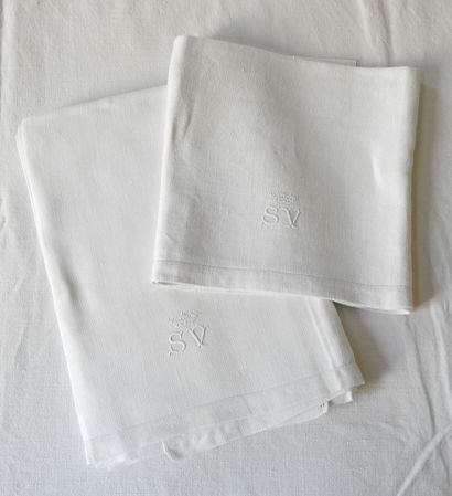 Four guest towels figured S.V under marquis...