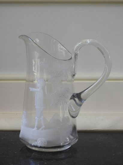 MARY GREGORY : Suite of three white enamelled...