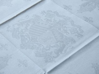 Exceptional and rare damask dinner service...