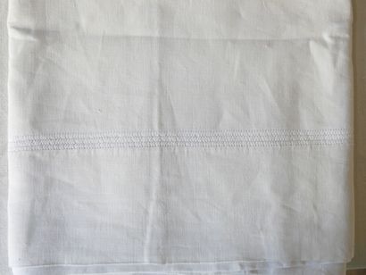 Large Sheet in Linen chiffon RC under crown...