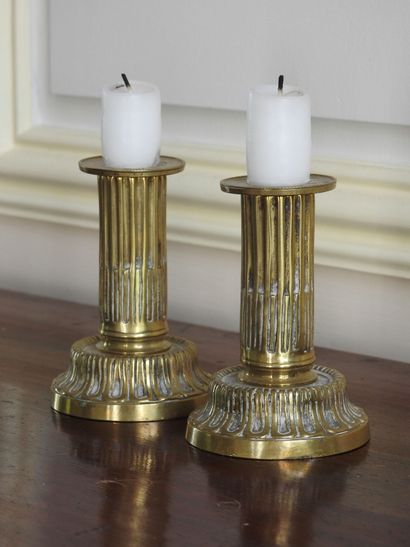 Pair of candlesticks of toilet in bronze....