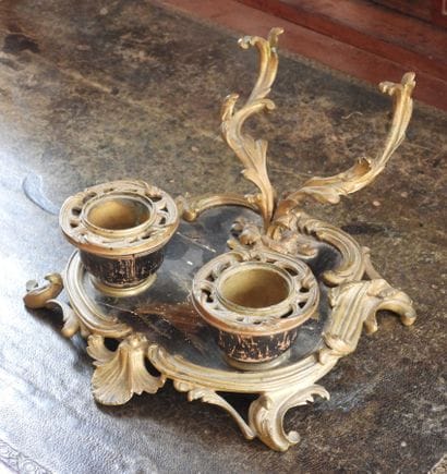 Inkwell in bronze of rocaille style with...