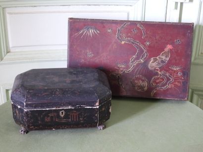 Coffret en laque octogonal reposant sur pieds...