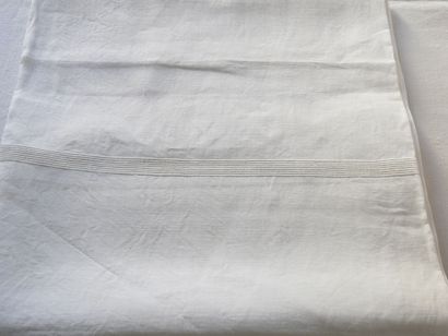 Linen set with a tablecloth 240 x 165 cm...