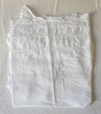 Very beautiful linen set Sheet & Pair of...