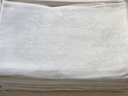 Twelve Damask napkins of Flowers and central...