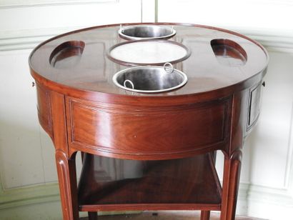 Mahogany and mahogany veneer refreshment...