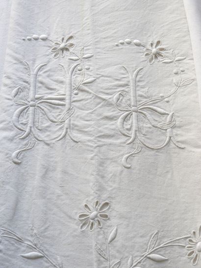 Two Large Linen Sheets HL 210 x 285 cm and...