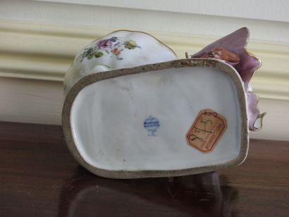 LUDWIGSBURG: Candy box with ottoman in enamelled...