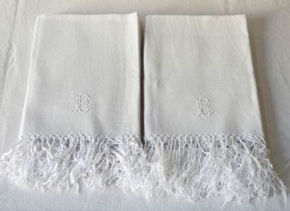 Six guest towels numbered B. Honeycomb.