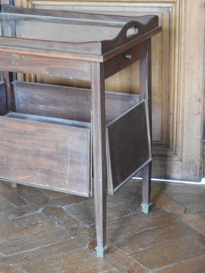 Mahogany sideboard with net decoration, the...