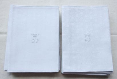 Twelve napkins decoration of semi of flowers...