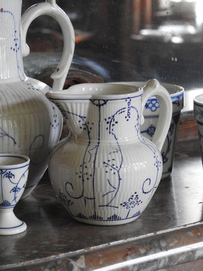 BOCH LA LOUVIERE: Meeting of two earthenware...