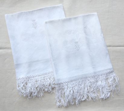 Two guest towels V.O. under Baron's crown...