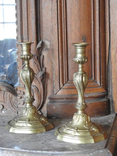 Pair of bronze candlesticks in the Louis...