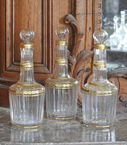 DAMON - Paris : Suite of three faceted and...