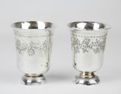 Set of two silver kettledrums on foot, minerva...