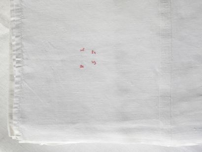 Linen set with a tablecloth 240 x 165 cm...
