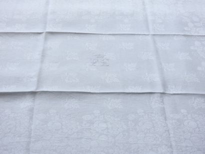 Ten damask napkins of Vine Leaves figured...