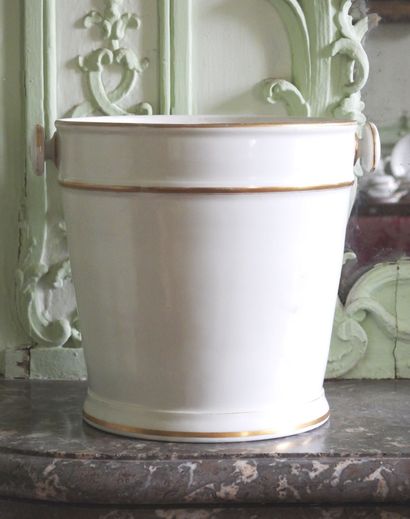 Rafraichissoir en porcelaine émaillée et...