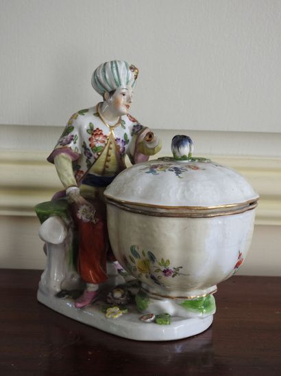 LUDWIGSBURG: Candy box with ottoman in enamelled...