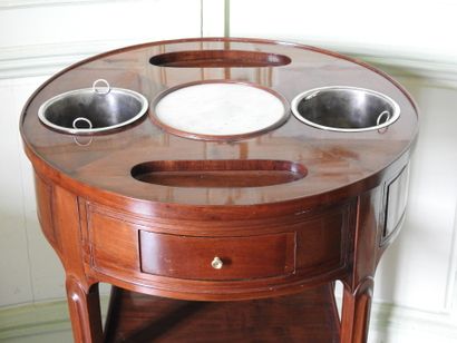 Mahogany and mahogany veneer refreshment...