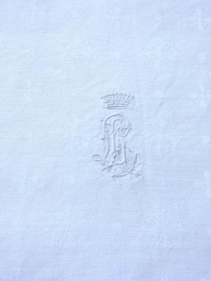 Twelve napkins chiffonized L.L. under crown...