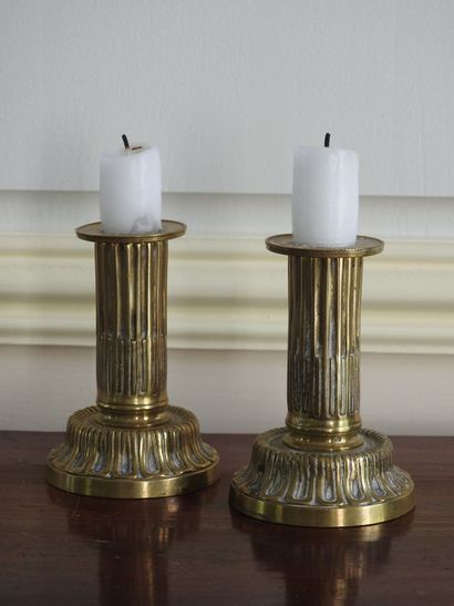 Pair of candlesticks of toilet in bronze....