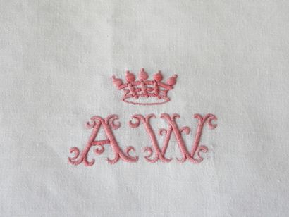 Pair of Damascus tablecloths of checks quantified...