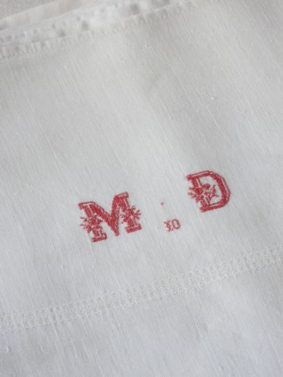 Linen set with a tablecloth 235 x 200 cm...