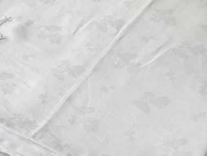 Very Large Damask tablecloths of Flowers...