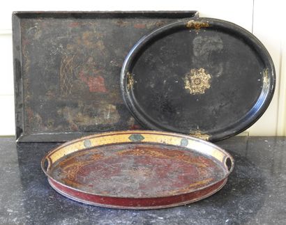 Meeting of three trays including a rectangular...