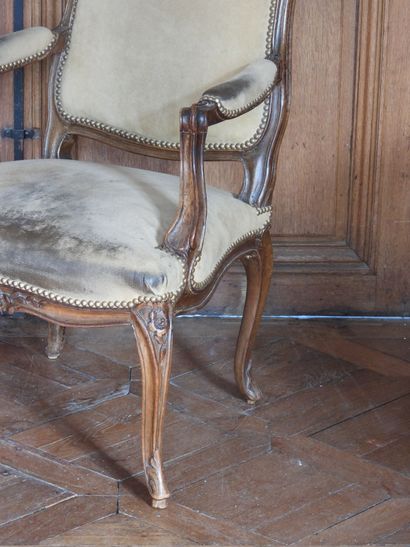 Armchair with flat back in natural wood molded...