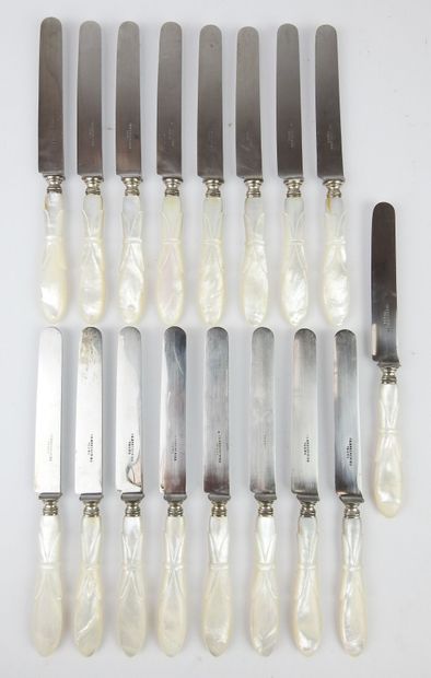 Suite of seventeen entremet knives with mother-of-pearl...
